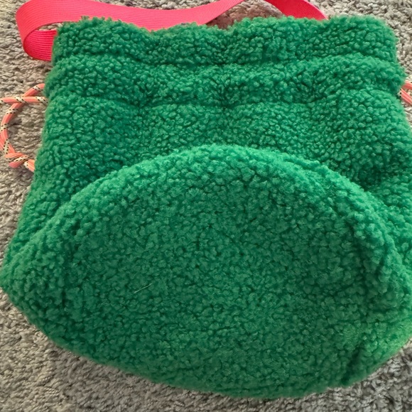 Green Kids Drawstring Bag - Picture 4 of 4